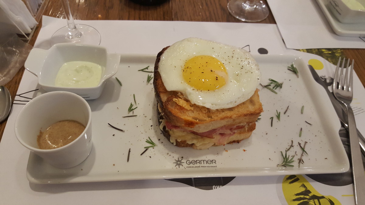 O novo cardápio do MON Café conta com dez opções de sanduíches | Foto: Marcello Kawase.