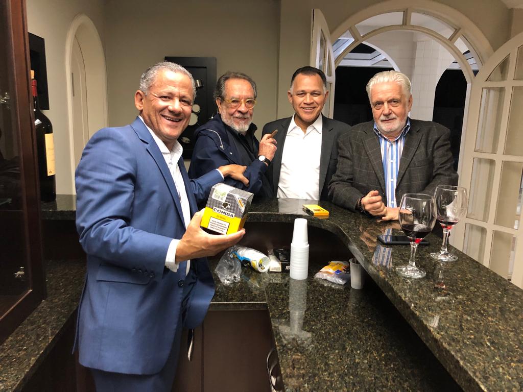 Almoço reúne amigos de Lula em Curitiba