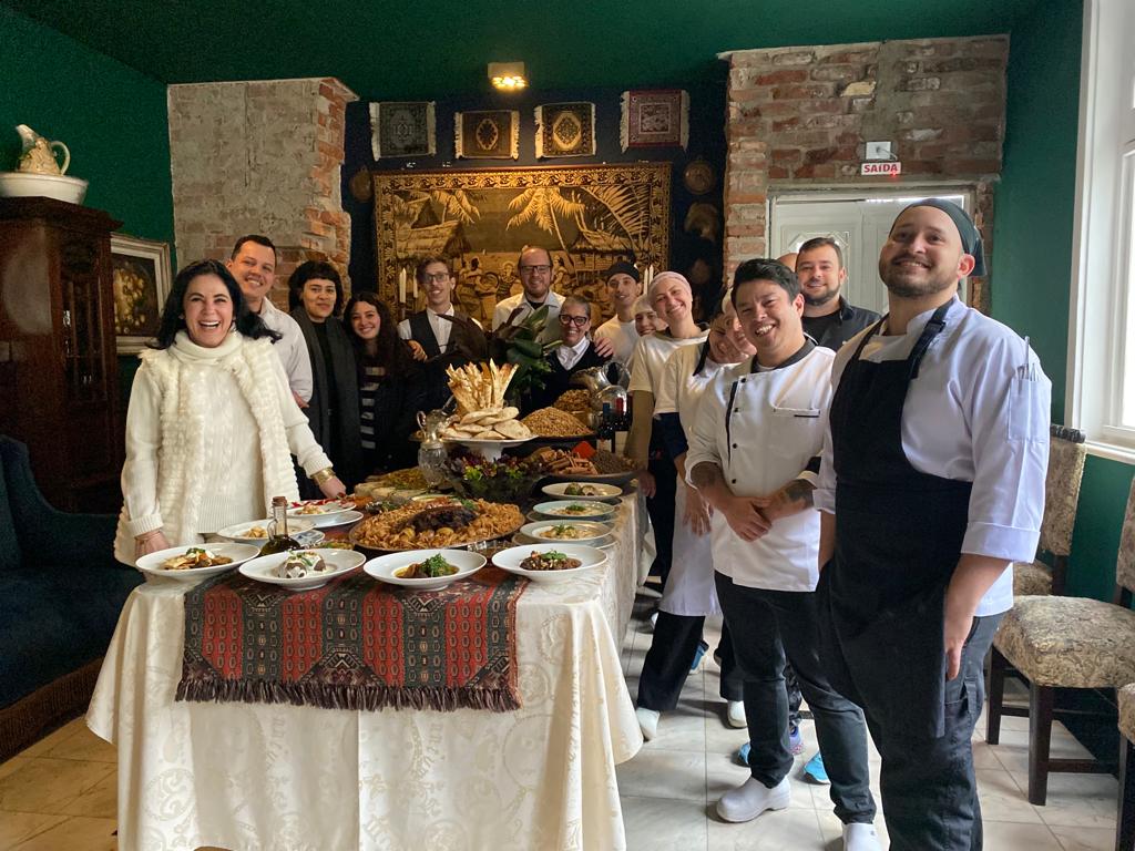 Restaurante Nayme comemora oito anos de tradição e excelência na gastronomia Árabe