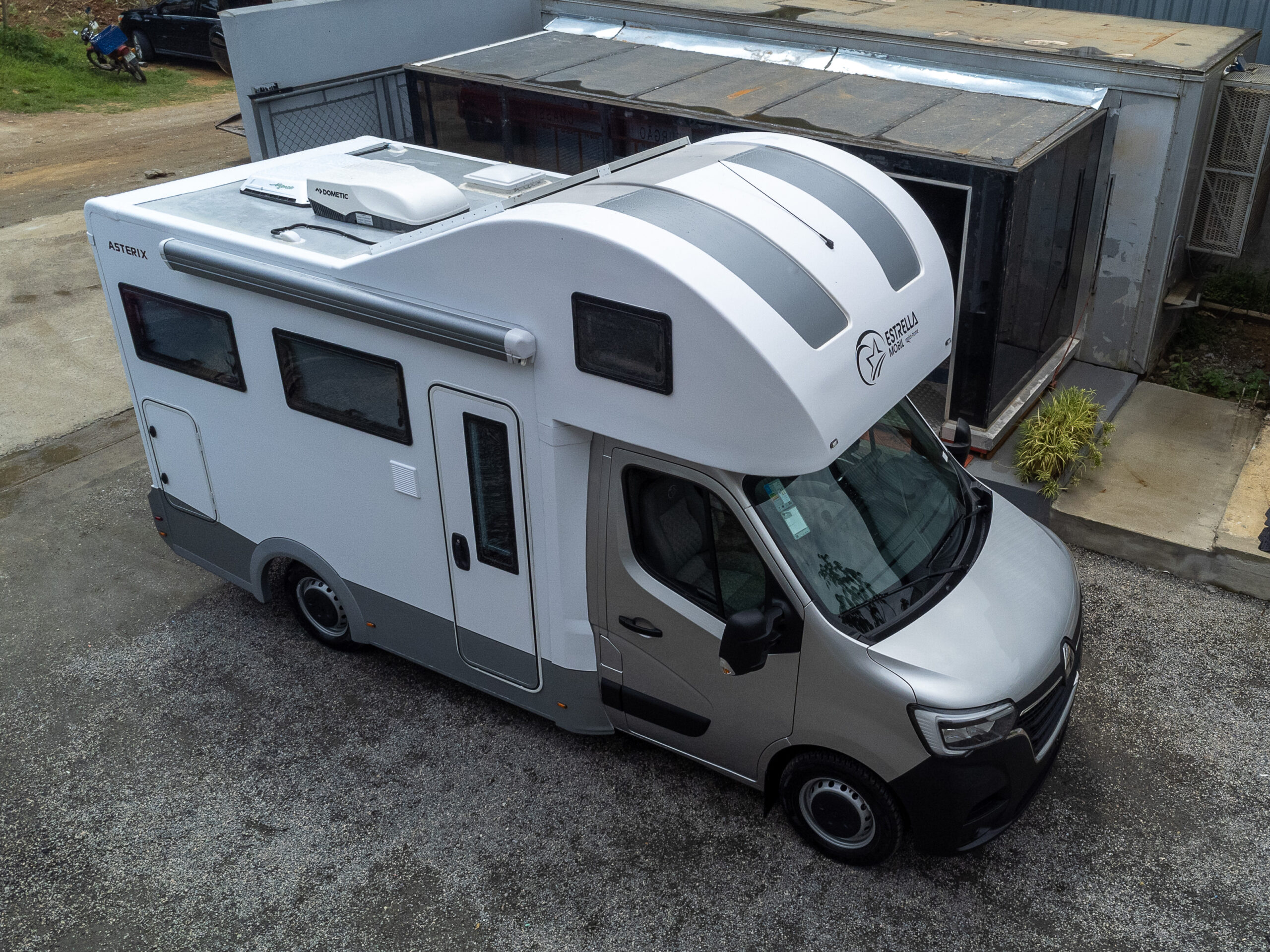 Estrella Mobil e Renault realizam primeira parceria e lançam modelo de motorhome