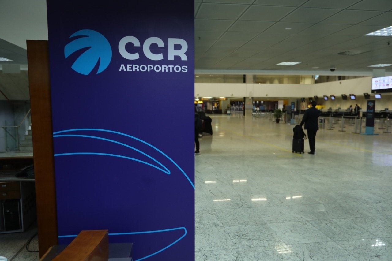 aeroporto curitiba sao jose dos pinhais 23041302