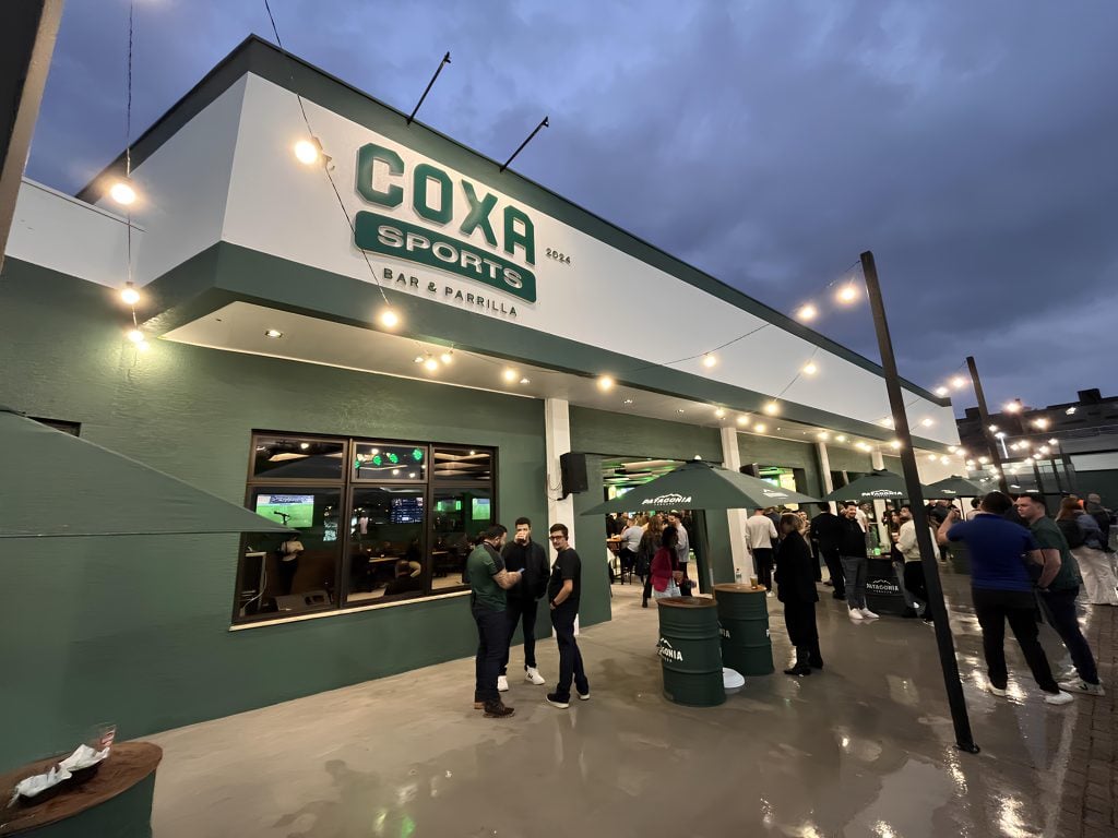 O Coxa Sports Bar & Parrilla funciona de quarta a domingo, independentemente do calendário de jogos. (Foto: Mateus Suzin/Coritiba)
