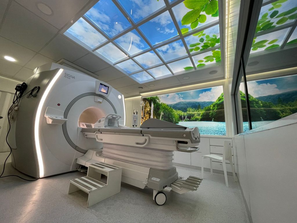 PHOTO 2023 04 18 16 17 12 2