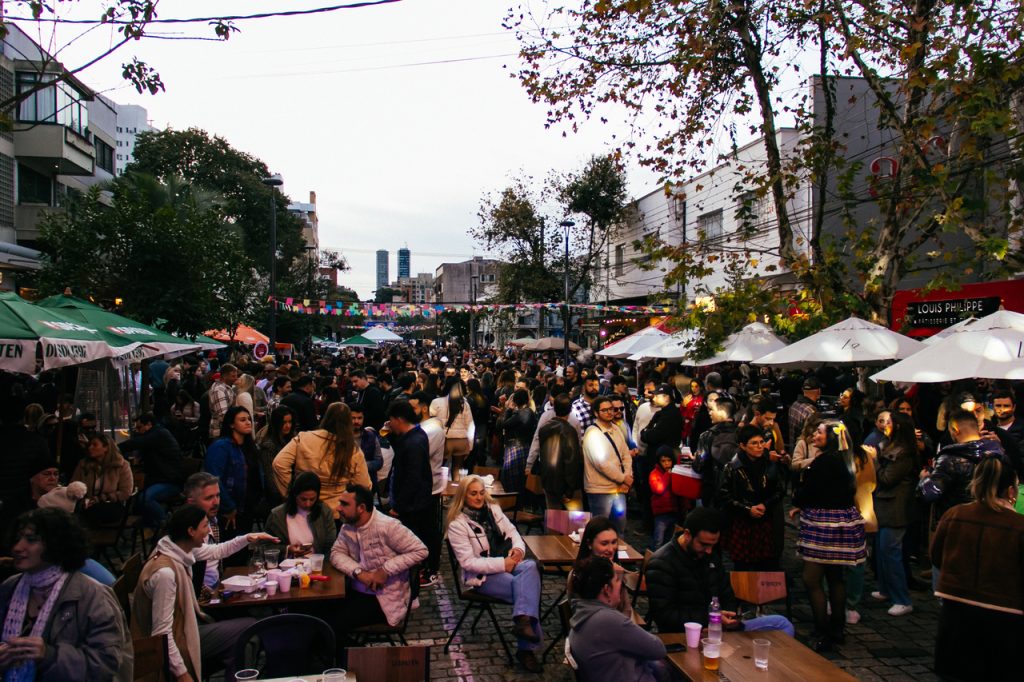Prudente Cultural reúne atrações para toda a família, com feira de artesanatos, área kids, adoção de pets, gastronomia e música ao vivo Cred Iasmin Daher Easy Resize.com