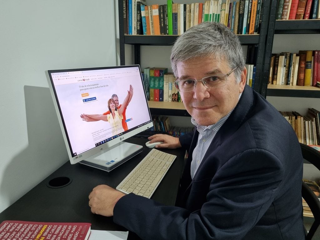 O idealizador e diretor do pioneiro site de relacionamento para pessoas acima de 40 anos