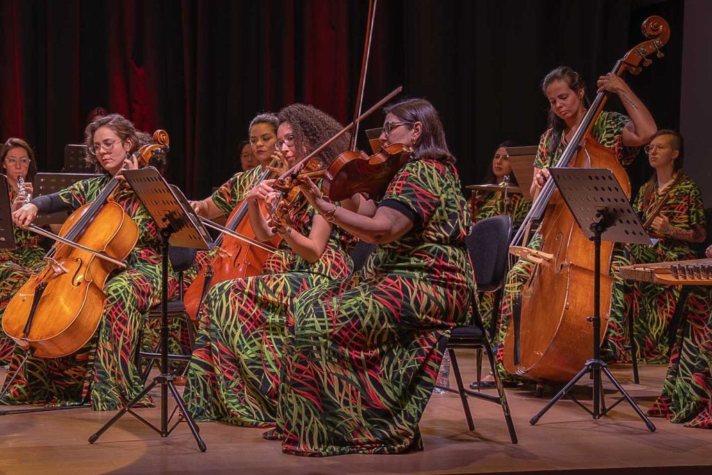 Orquestra Ladies Ensemble foto Birds Studio (3)