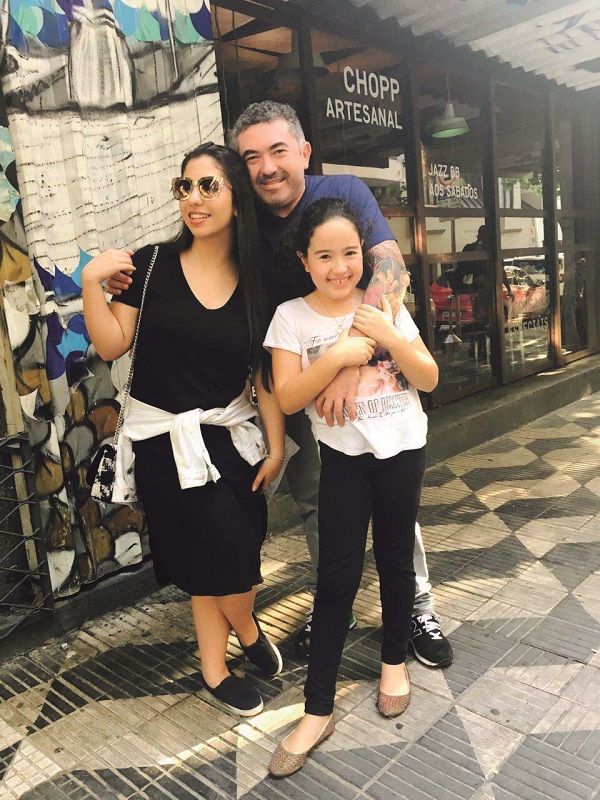 Ivo com a filha, Angélica, fruto do seu relacionamento com Caroline Eiko Aracava, com quem vive há cerca de 10 anos.