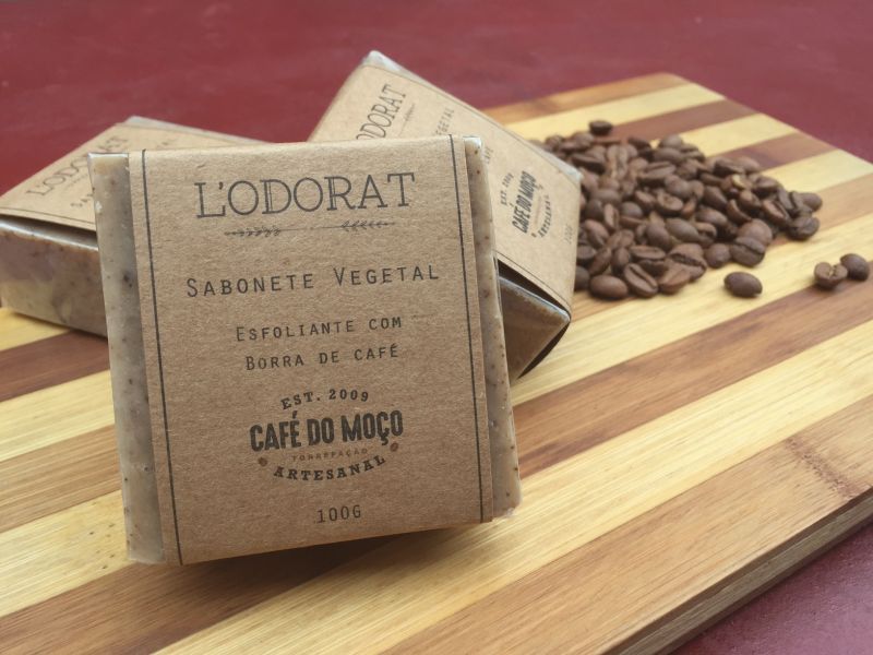 Os sabonetes esfoliantes feitos com borra de café já estão disponíveis no Barista Coffee Bar e custa a partir de R$18.