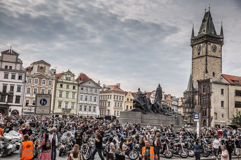 O evento Aniversário Harley-Davison em Praga prepara a capital da República Tcheca para receber milhares de motoqueiros (Foto: Divulgação)