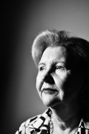 Marly Minatti: “Dizem que a Marly não muda o topete dela. Falo que é a minha onda. Sempre usei. É uma marca registrada.” (Foto: Daniel Katz)