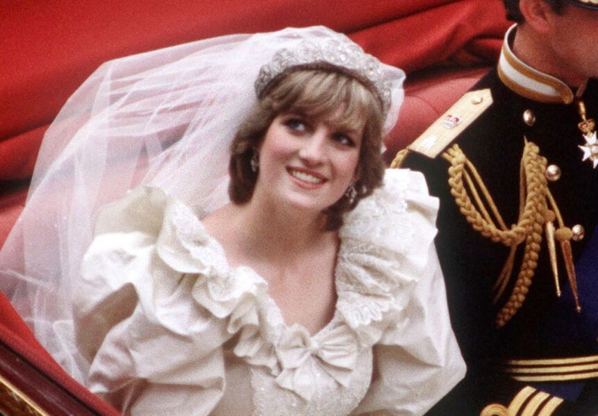 Vestido de noiva da princesa Diana será exposto a partir de junho