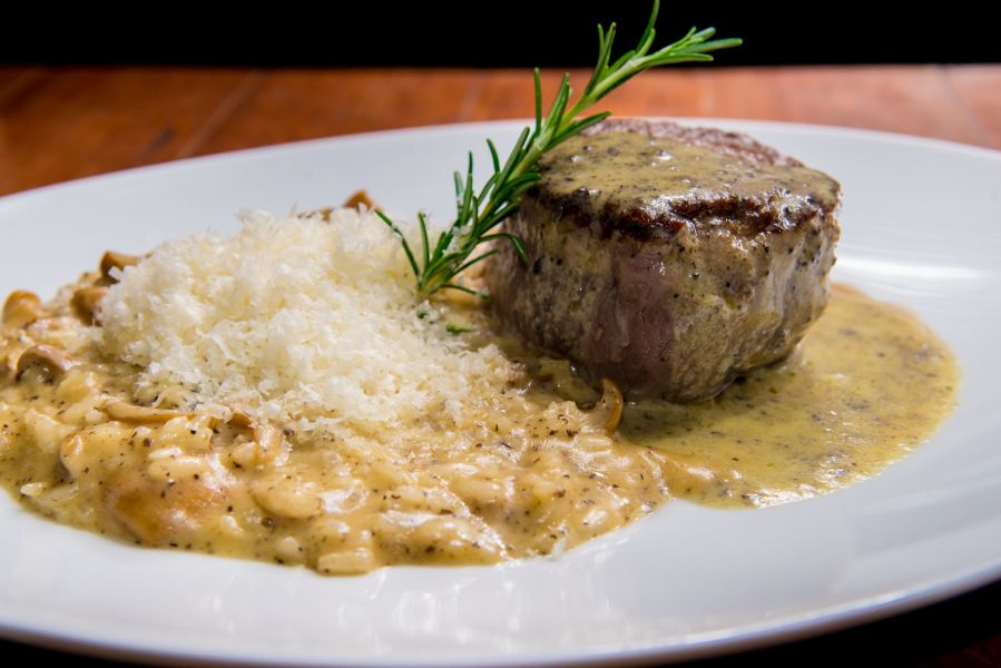 Ernesto Ristorante servirá menu de três passos no almoço de Dia dos Pais 