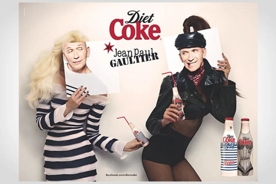 Garrafas de Coca-Cola assinadas por Jean Paul Gaultier (Foto: divulgação)