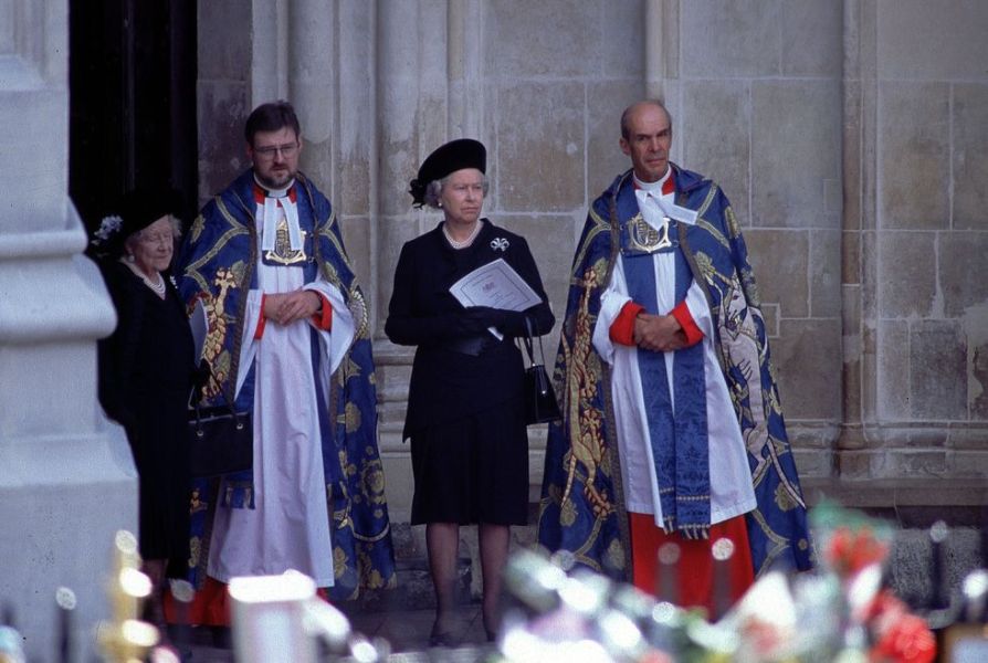 rainha elizabeth ii funeral princesa diana