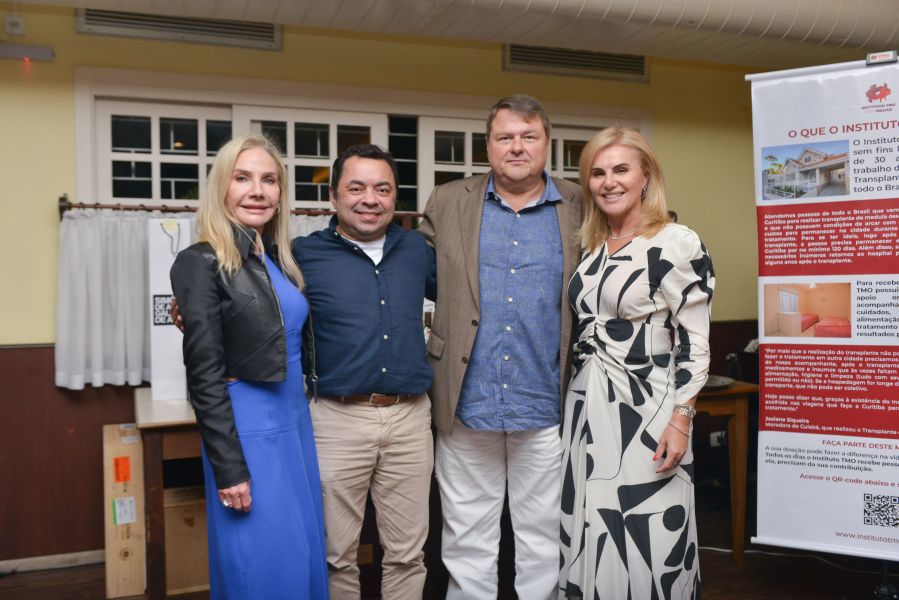 Cristiane Mocellin, Francisco Urban (Bar do Victor), Pedro Côrrea de Oliveira (Porto a Porto) e Bettina Muradás (Foto: Ligia Lagos)