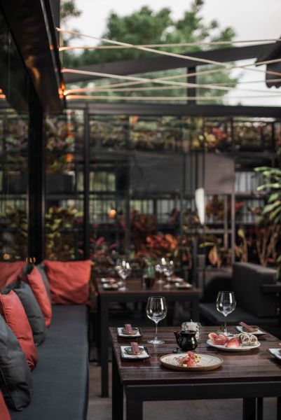 Nuu Nikkei ambiente - vertical- foto por Jennyfer Almeida França