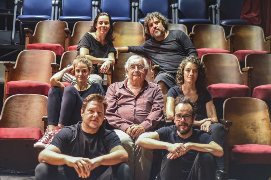 Ovos-nao-tem-janela-Creditos-Nay-Klym-COMÉDIAS-FESTIVAL-DE-CURITIBA