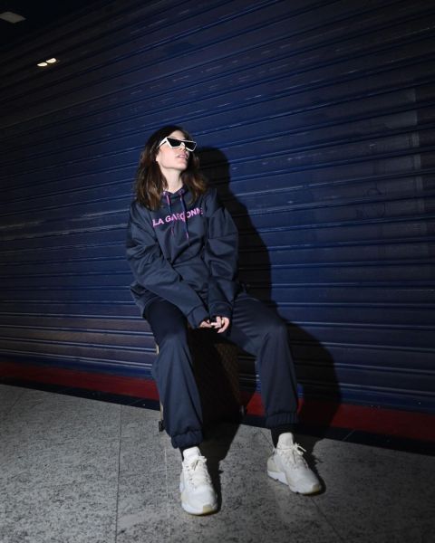 dicas look all black Moletom - Isa Domingues - Reprodução Instagram