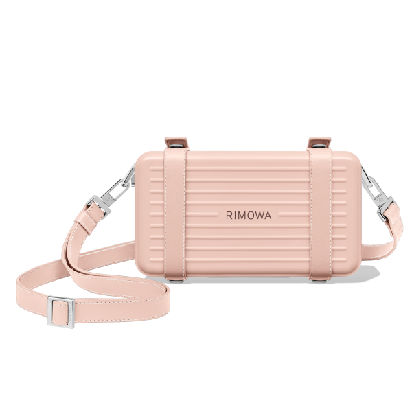 RIMOWA_Essential_Check-InL_Petal_HR_F