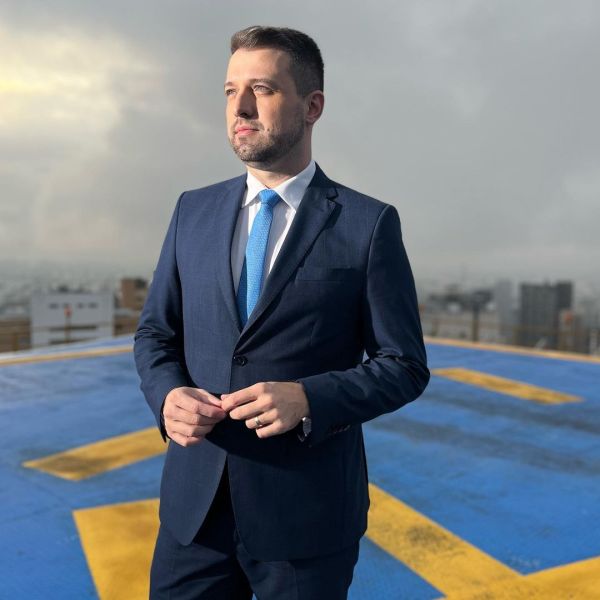 eduardo scola apresentador ric notícias dia