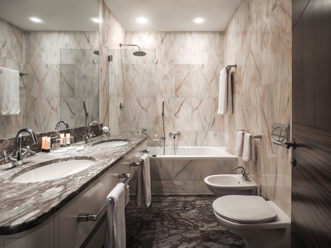 Anantara New York Palace Budapest Hotel Guest Room Premier Old Wing Bathroom