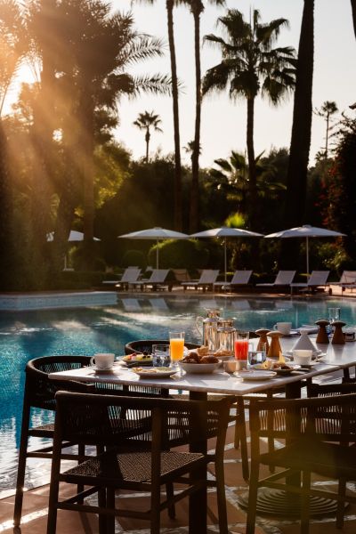 La-Mamounia-le-pavillon-de-la-piscine-piscinas (1)