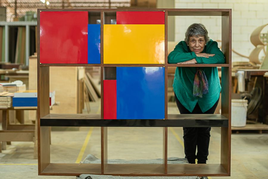 Rosa Artigas e a Estante editada pela Etel