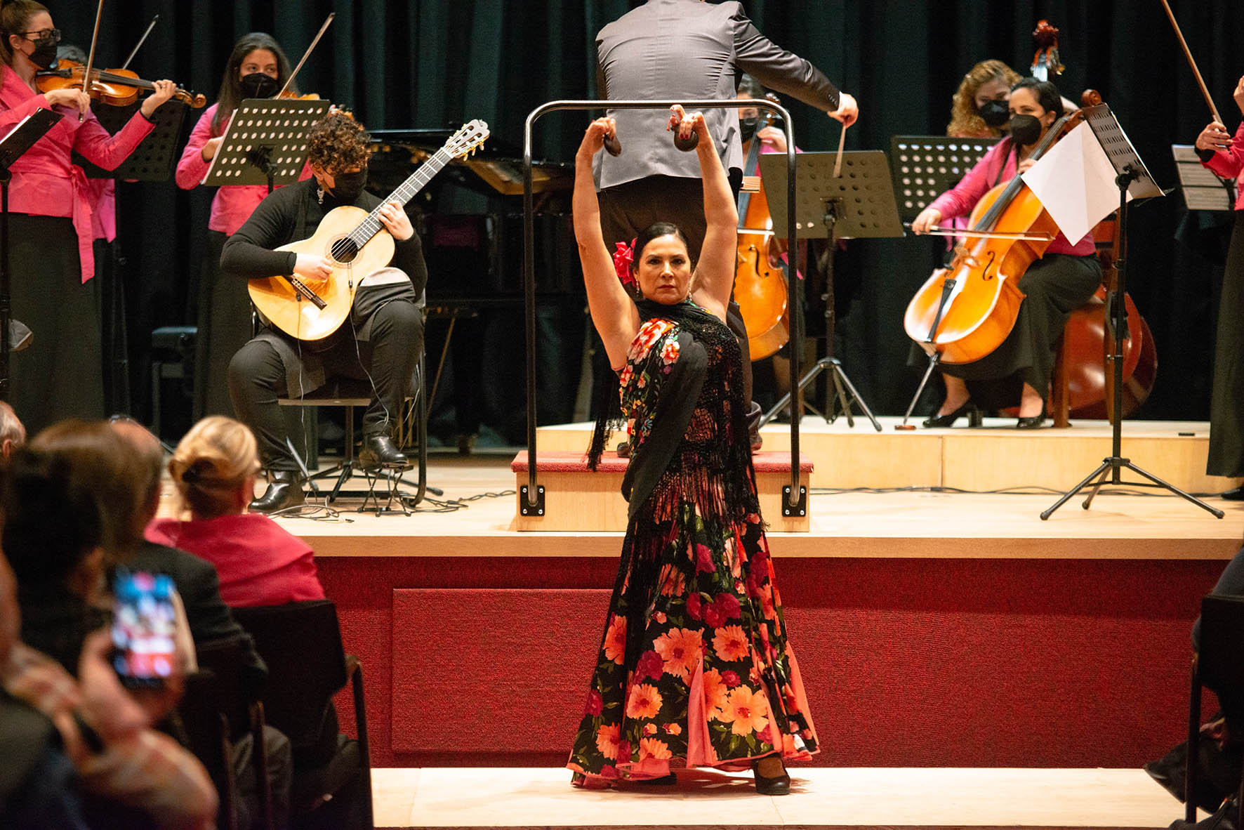 Con apariciones especiales, la Orchestra Ladies Ensemble rinde homenaje a España