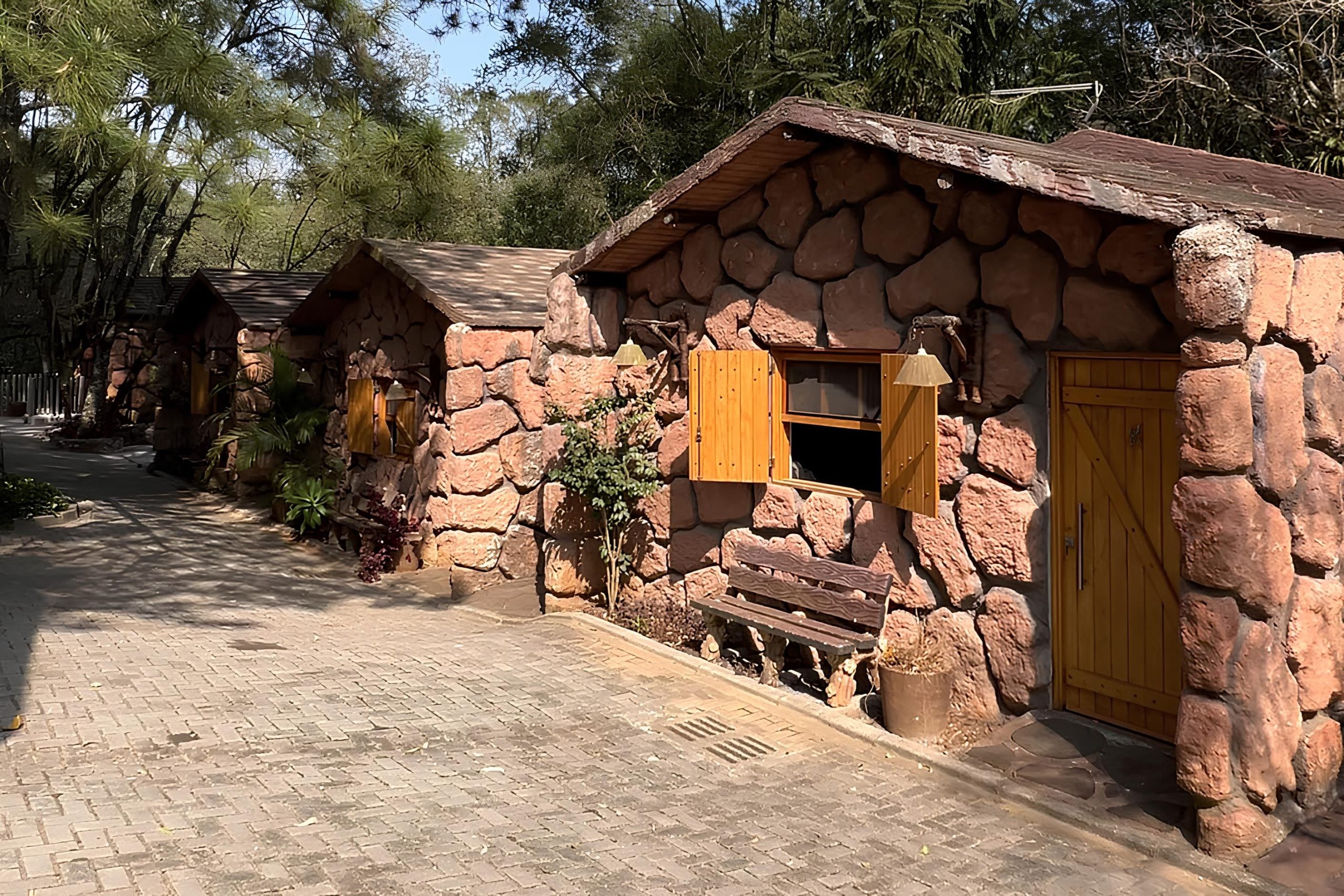 Os chalés da Vila Katu estão disponíveis para locação na Páscoa. (Foto: divulgação)