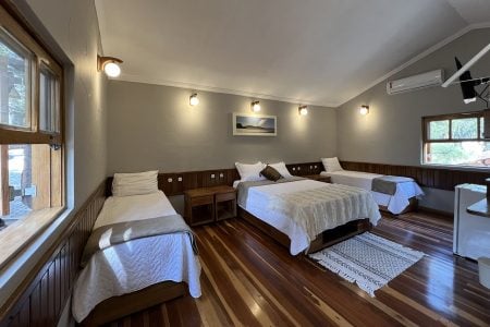 Cada um dos 15 chalés tem capacidade para até seis pessoas, com o número mínimo de três para a reserva de Páscoa. (Foto: Natália Knaut)