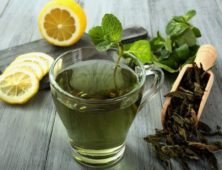 Chá verde com limão.(Foto: divulgação)