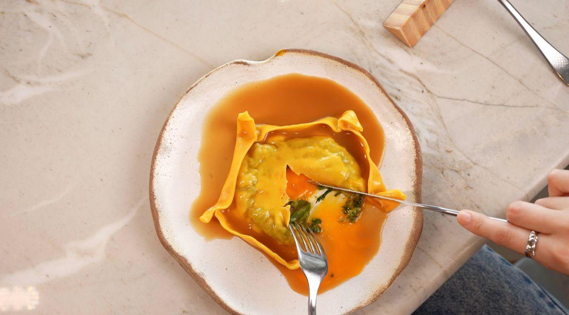 Ravioli de Gema com Ricota é uma das massas de destaque no Feér. (Foto: Estanis Neto)