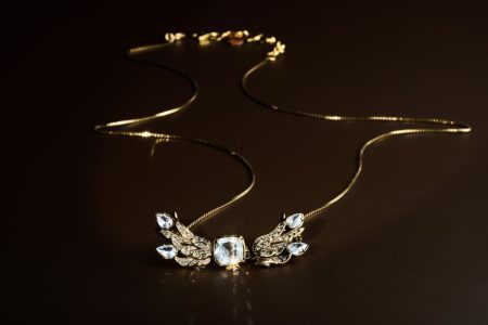 A coleção tem brincos, colares, braceletes e pulseiras. (Foto: Carlos Bessa)