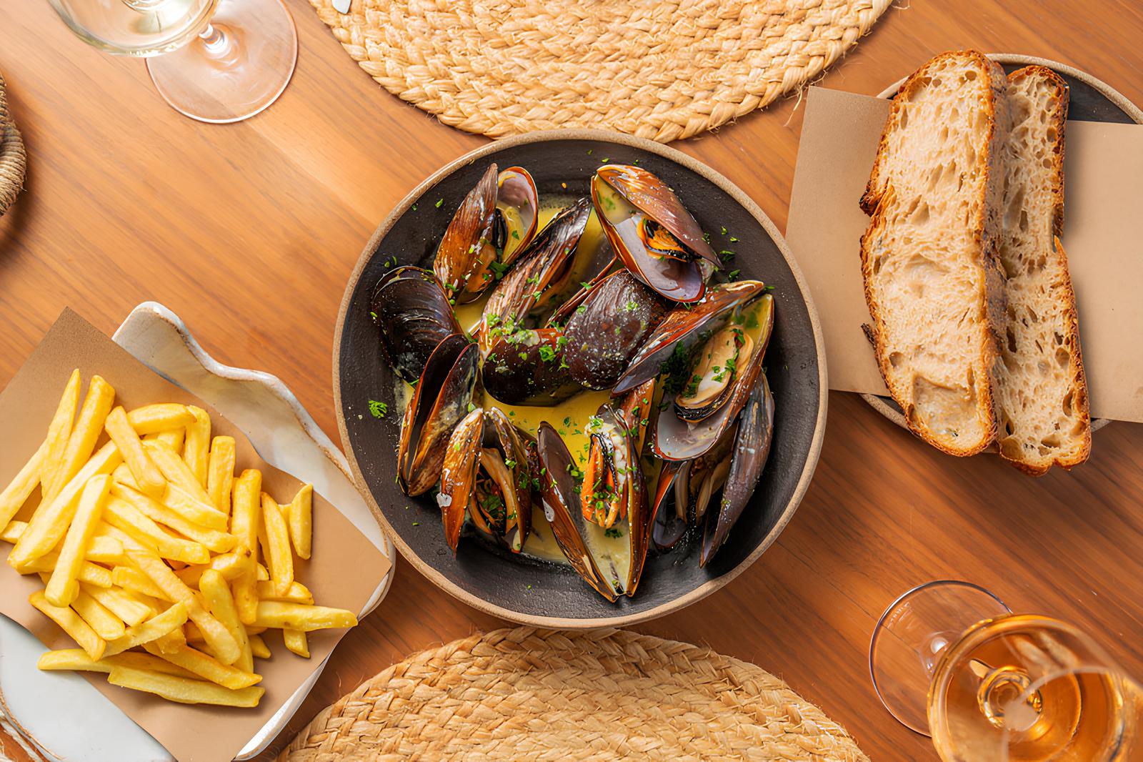 Moules Frites, uma das iguarias do All Day Brunch