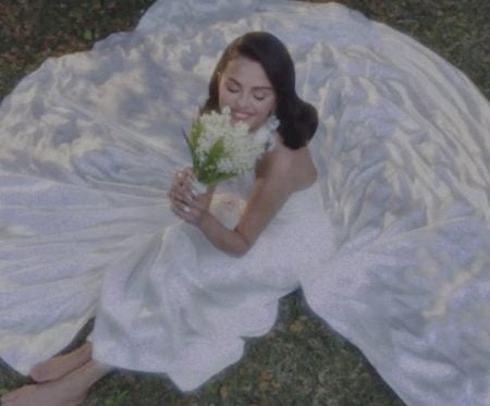 Selena Gomez e Benny Blanco se casam em cerimônia íntima