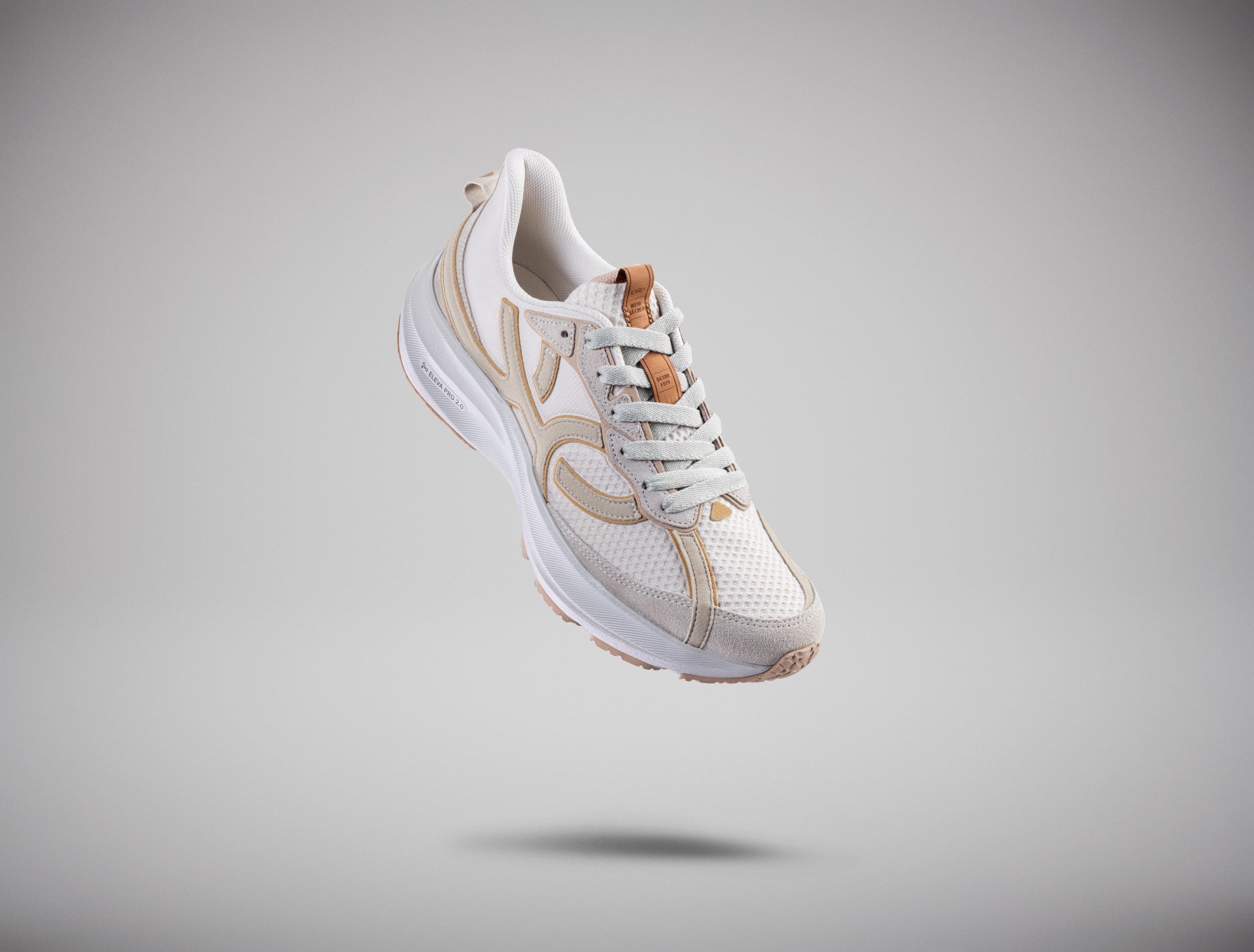 Olympikus e Authentic Feet lançam collab Corre S