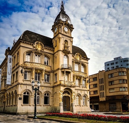 retrofit curitiba paço da liberdade praça generoso marques